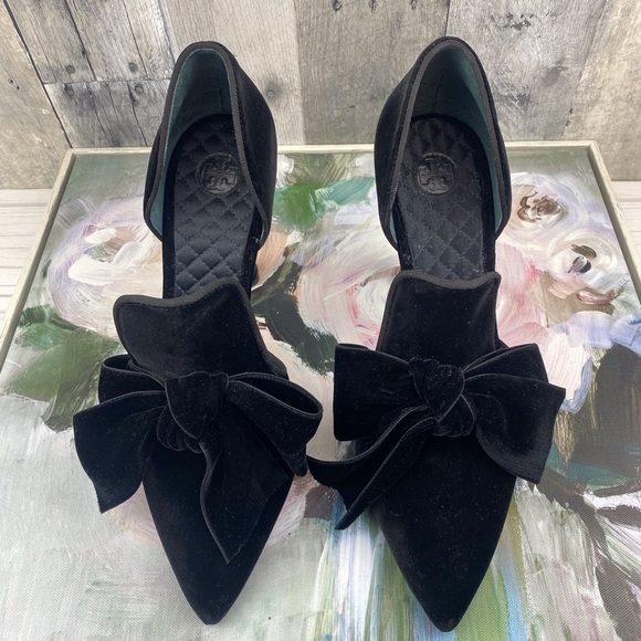 Tory Burch Clara Velvet Bow Pointed Toe Heels in Black Size 10. - Picture 3 of 14